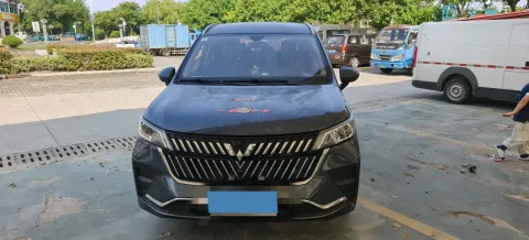 2022 WuLing JiaChen 1.5L 99HP L4 6MT