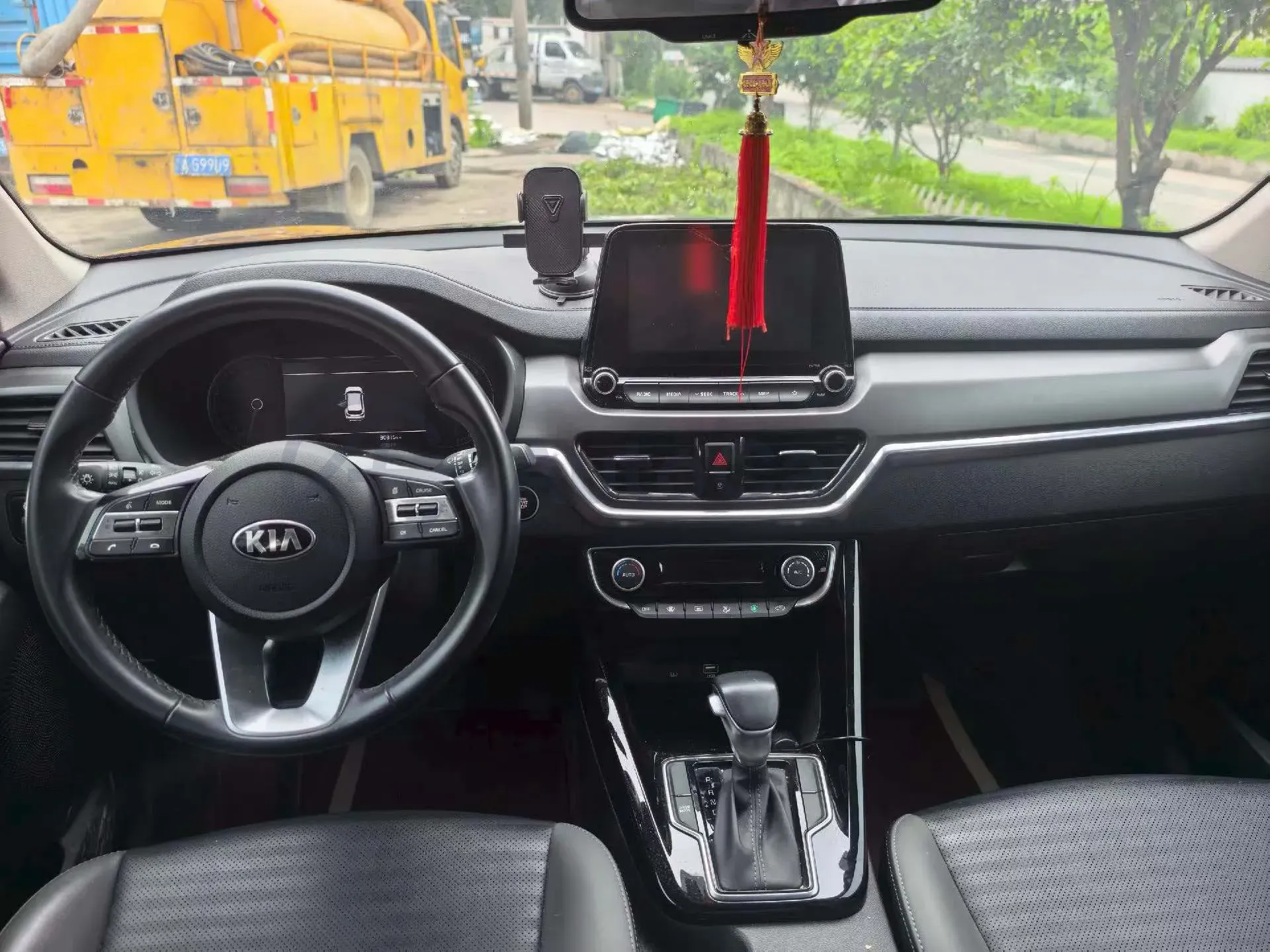 2019 Kia Sportage R 2.0L 160HP L4 6AT,autocango,china used car exporter,china ev exporter,chinese used car exporter,chinese used ev exporter