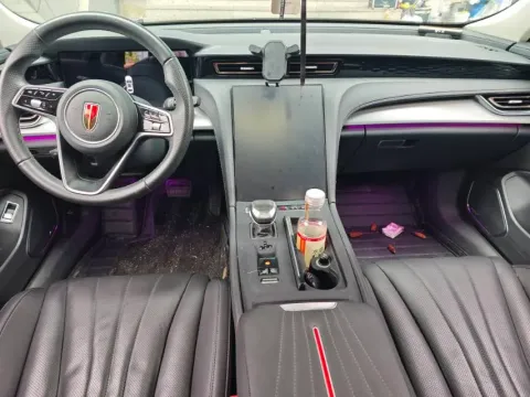 2023 HongQi H5 2.0T 224HP L4 8AT