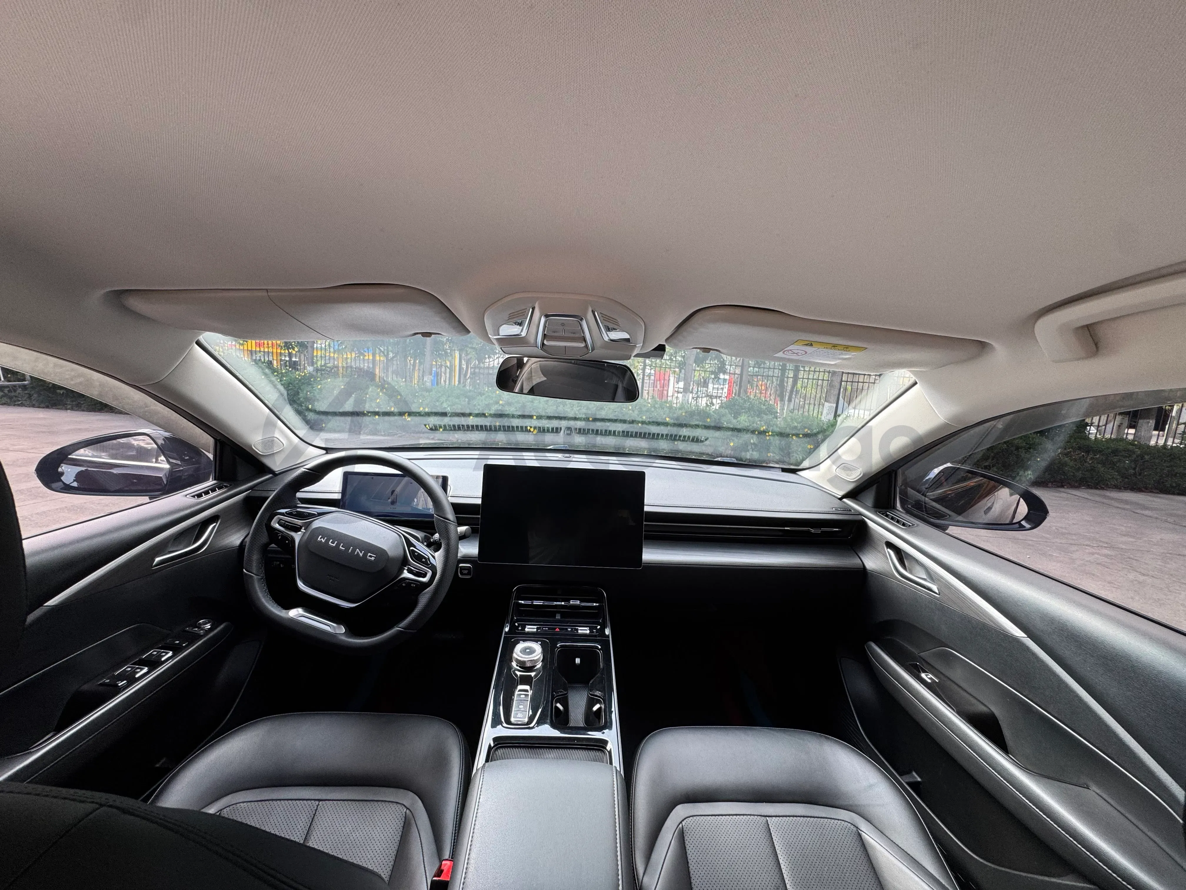 2023 WuLing XingGuang 1.5L 106HP L4 E-CVT PHEV 20.5KWH,autocango,china used car exporter,china ev exporter,chinese used car exporter,chinese used ev exporter