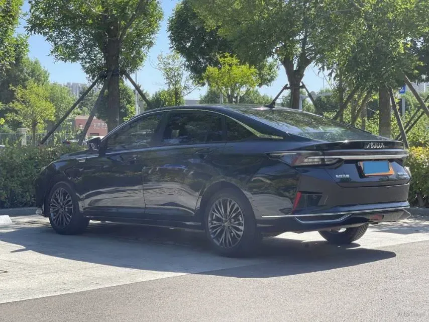 2021 DongFeng Aeolus YiXuan MAX 1.5T 190HP L4 7DCT,autocango,china used car exporter,china ev exporter,chinese used car exporter,chinese used ev exporter