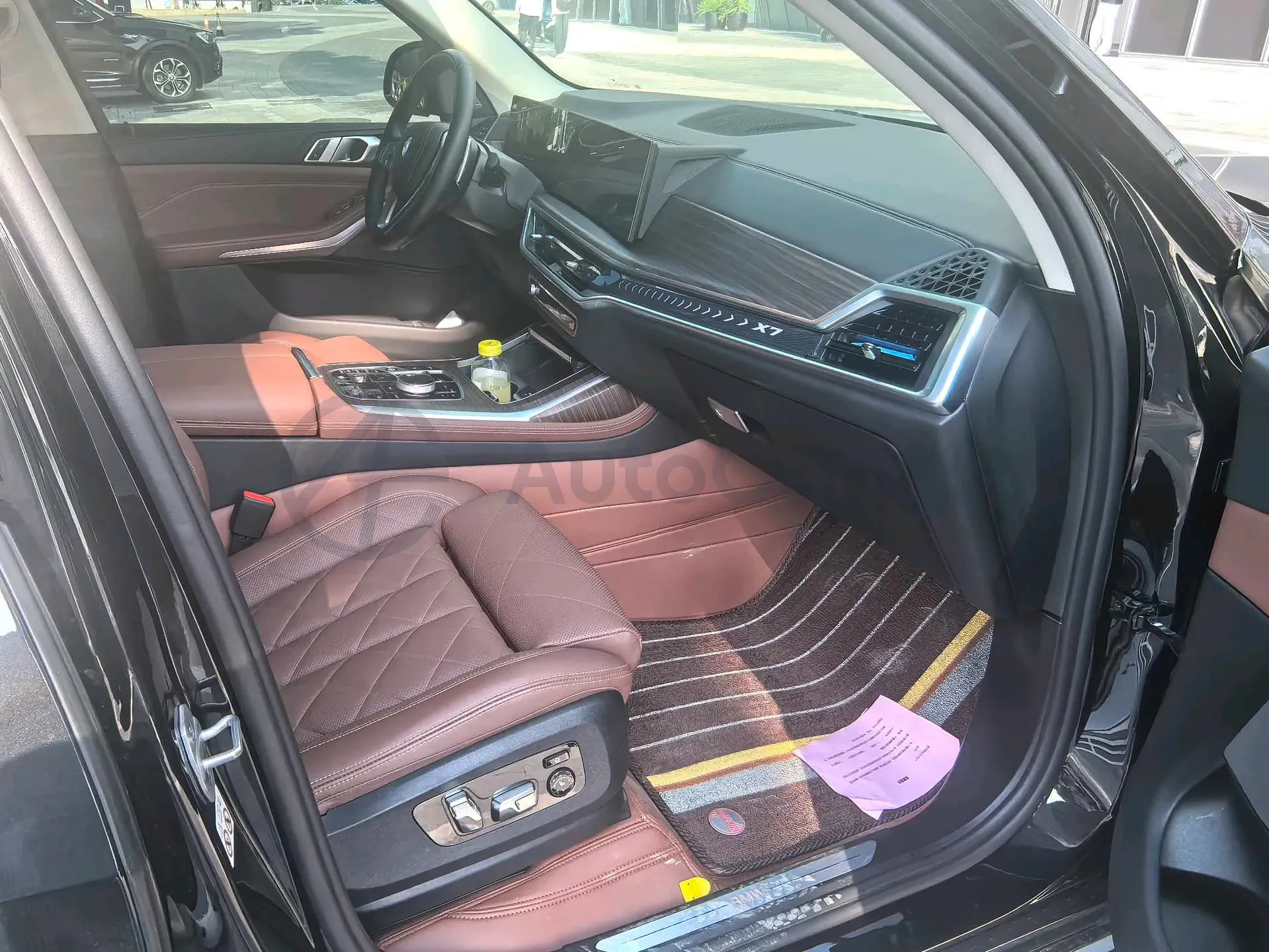 2024 BMW X7 3.0T 381HP L6 8AT,autocango,china used car exporter,china ev exporter,chinese used car exporter,chinese used ev exporter