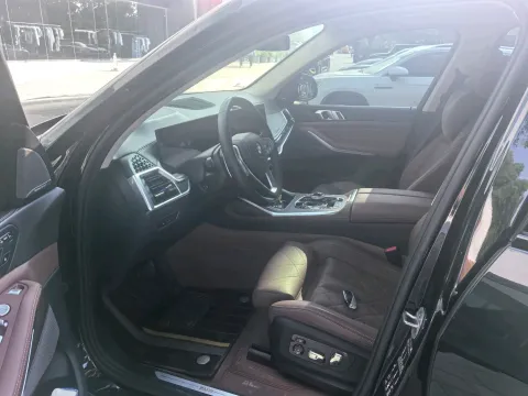 2024 BMW X7 3.0T 381HP L6 8AT