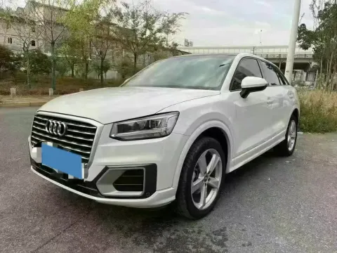 2021 AUDI Q2L,autocango,china used car exporter,china ev exporter,chinese used car exporter,chinese used ev exporter