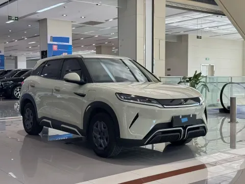 2024 BYD YuanUP BEV 45.12KWH,autocango,china used car exporter,china ev exporter,chinese used car exporter,chinese used ev exporter