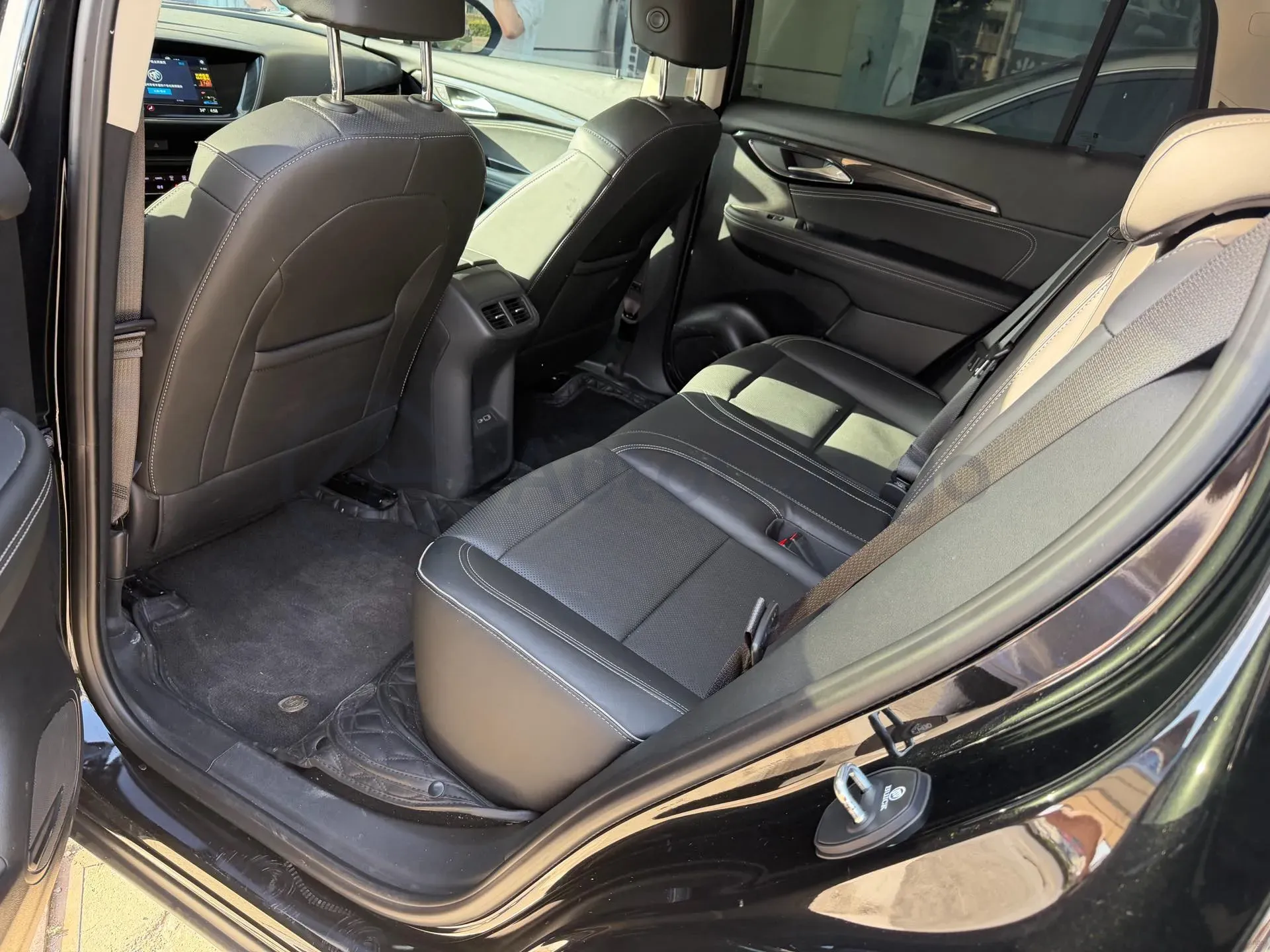 2022 Buick EnvisionPlus 2.0T 237HP L4 9AT,autocango,china used car exporter,china ev exporter,chinese used car exporter,chinese used ev exporter