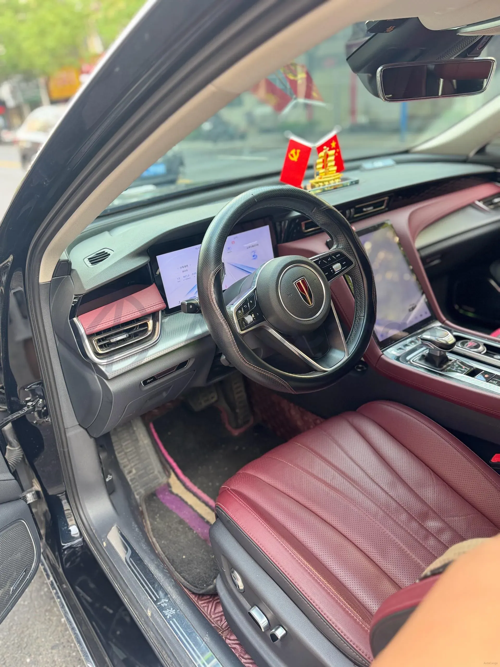 2023 HongQi H5 2.0T 224HP L4 8AT,autocango,china used car exporter,china ev exporter,chinese used car exporter,chinese used ev exporter