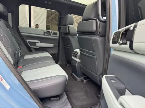 2023 FangChengBao Bao 5 1.5T 194HP L4 E-CVT PHEV 31.8KWH