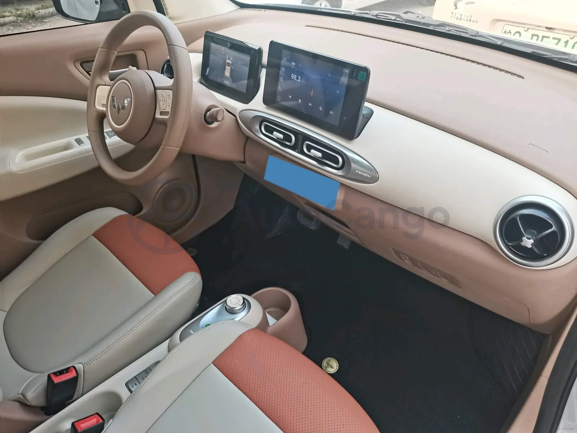 2025 WuLing HongGuang MINI EV BEV 16.2KWH,autocango,china used car exporter,china ev exporter,chinese used car exporter,chinese used ev exporter