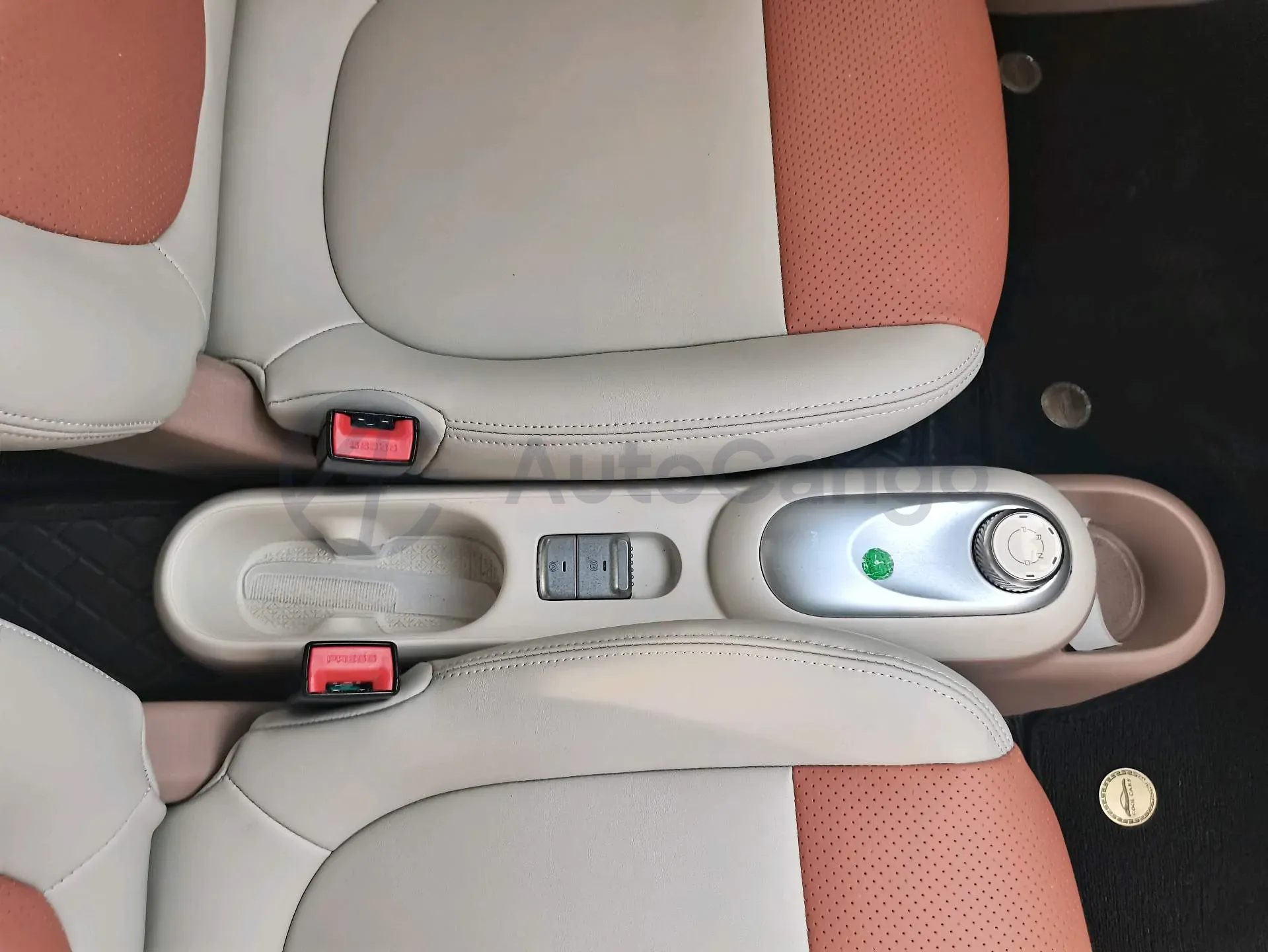 2025 WuLing HongGuang MINI EV BEV 16.2KWH,autocango,china used car exporter,china ev exporter,chinese used car exporter,chinese used ev exporter