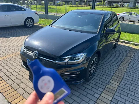 2020 VOLKSWAGEN GOLF,autocango,china used car exporter,china ev exporter,chinese used car exporter,chinese used ev exporter