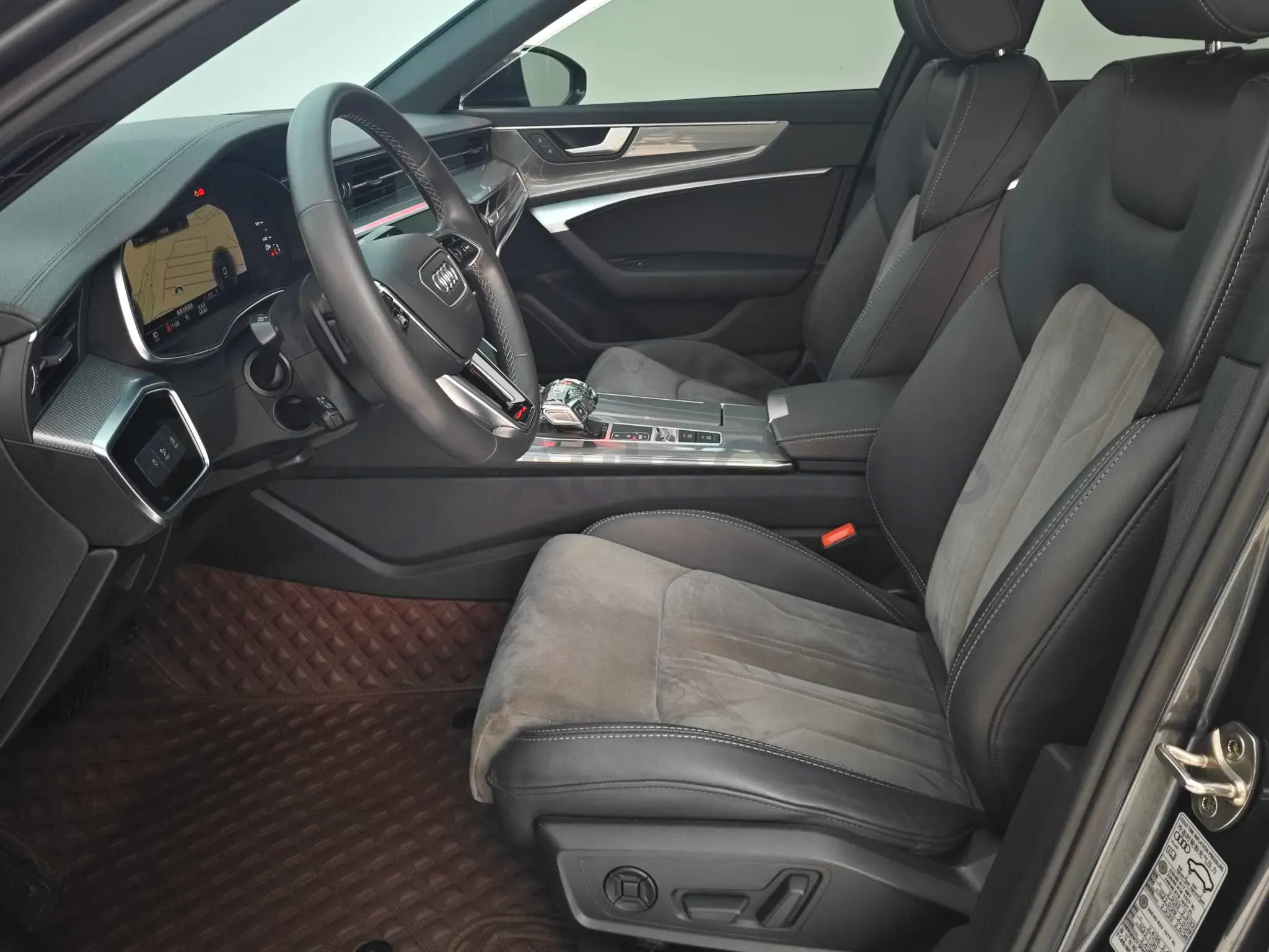 2021 Audi A6L 2.0T 224HP L4 7DCT,autocango,china used car exporter,china ev exporter,chinese used car exporter,chinese used ev exporter