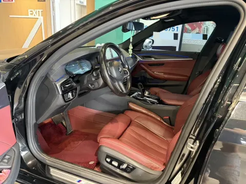 2022 BMW 5 Series 2.0T 252HP L4 8AT