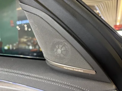 2022 BMW 5 Series 2.0T 252HP L4 8AT