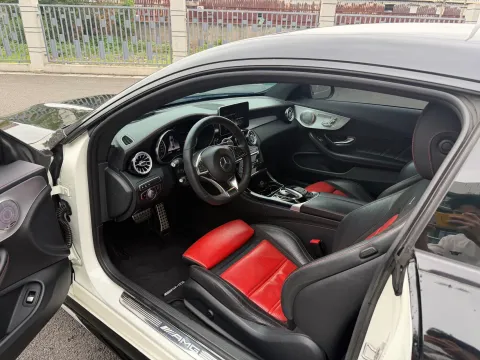 2016 Mercedes-Benz C AMG 4.0T 476HP V8 7AT
