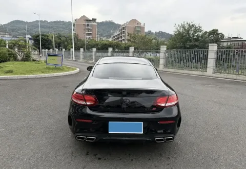 2016 Mercedes-Benz C AMG 4.0T 476HP V8 7AT