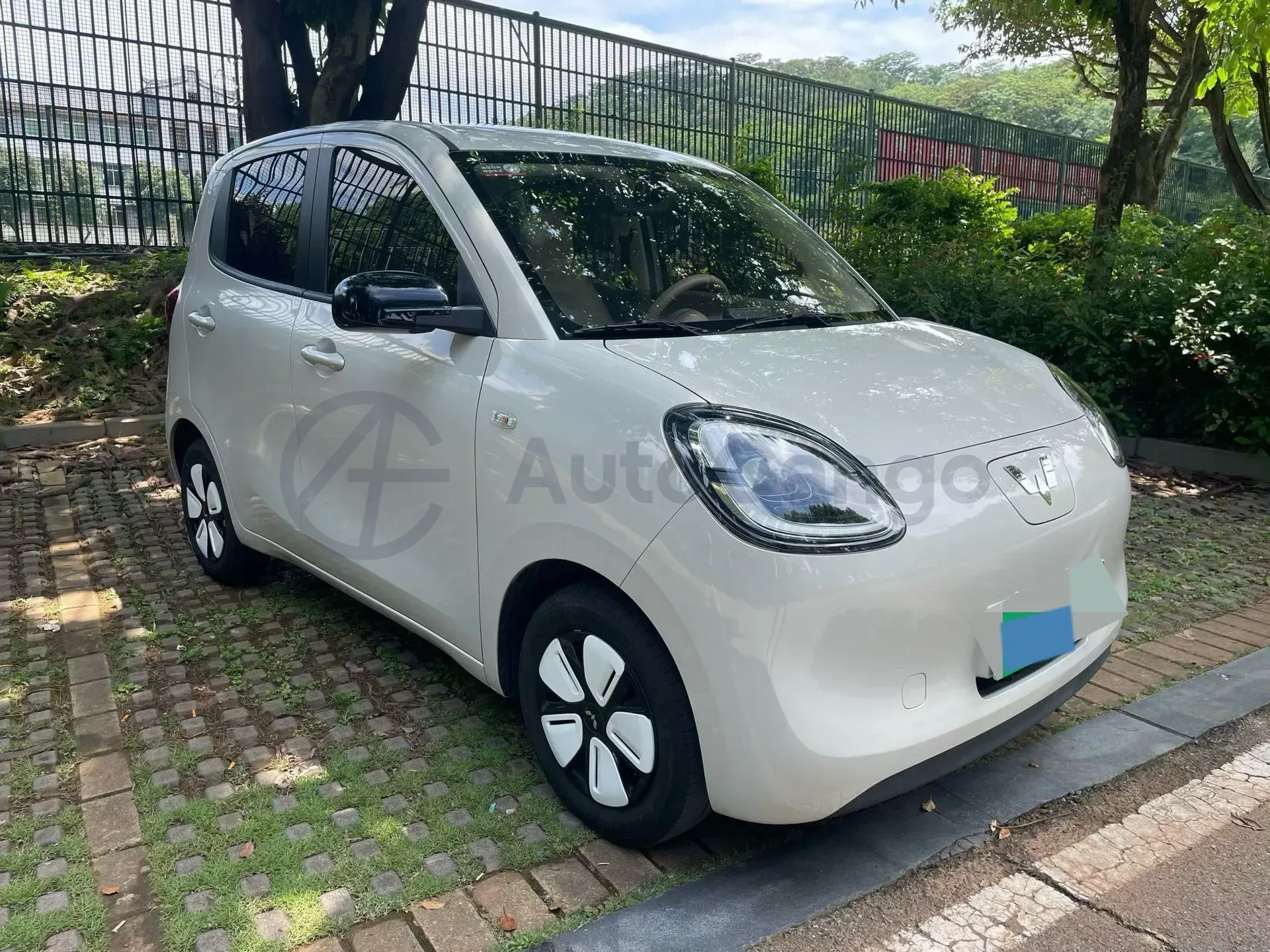 2025 WuLing HongGuang MINI EV BEV 16.2KWH,autocango,china used car exporter,china ev exporter,chinese used car exporter,chinese used ev exporter
