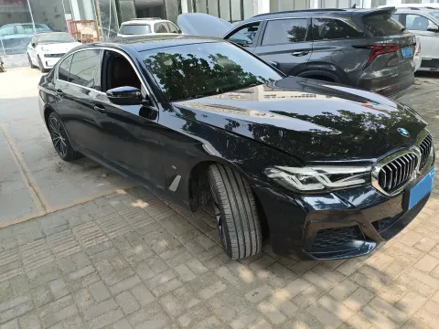 2023 BMW 5 Series 2.0T 245HP L4 8AT