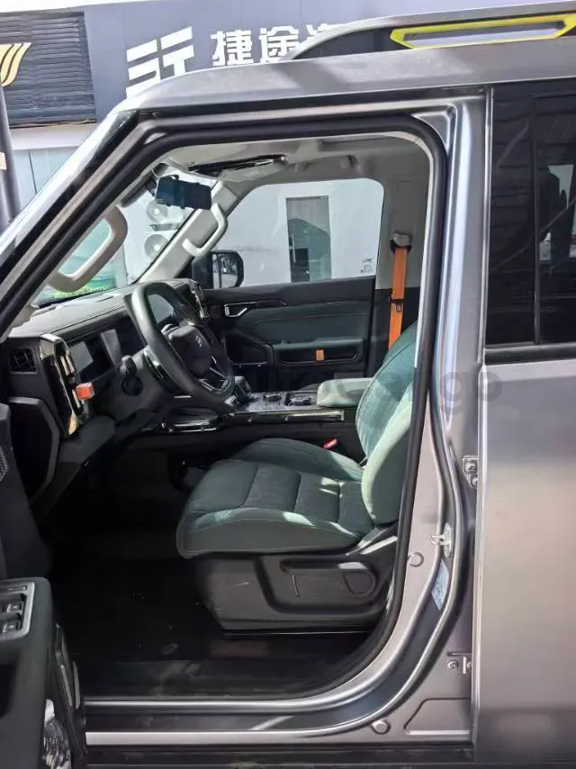 2023 Jetour Traveller 1.5T 184HP L4 7DCT,autocango,china used car exporter,china ev exporter,chinese used car exporter,chinese used ev exporter