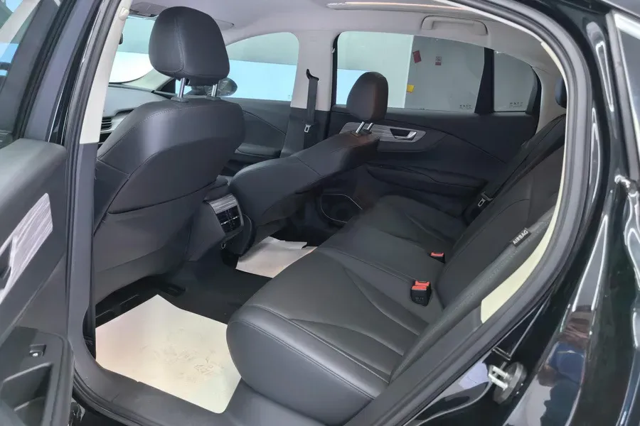 2023 HongQi E-QM5 BEV 74.9KWH,autocango,china used car exporter,china ev exporter,chinese used car exporter,chinese used ev exporter