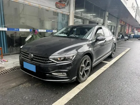 2025 VOLKSWAGEN MAGOTAN,autocango,china used car exporter,china ev exporter,chinese used car exporter,chinese used ev exporter