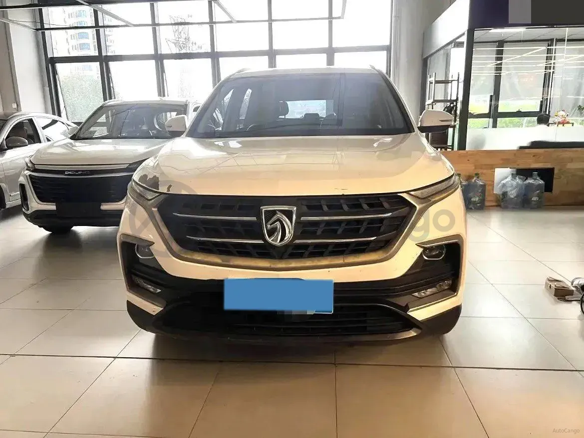 2018 BaoJun 530 1.5T 150HP L4 6MT,autocango,china used car exporter,china ev exporter,chinese used car exporter,chinese used ev exporter