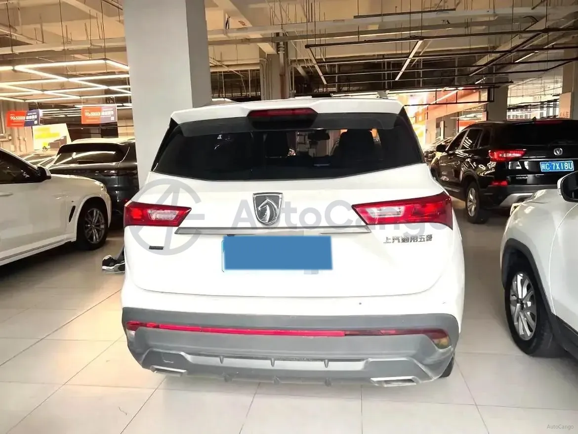 2018 BaoJun 530 1.5T 150HP L4 6MT,autocango,china used car exporter,china ev exporter,chinese used car exporter,chinese used ev exporter