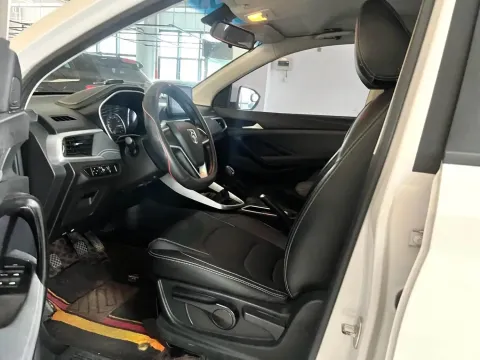 2018 BaoJun 530 1.5T 150HP L4 6MT