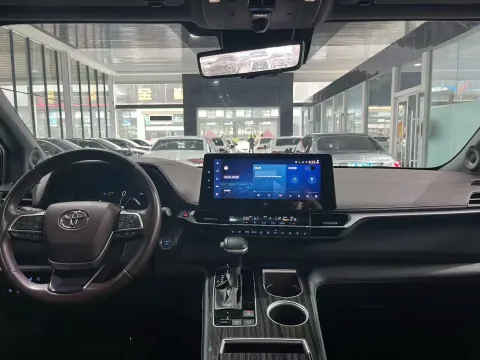 2021 Toyota Sienna 2.5L 192HP L4 E-CVT Hybrid