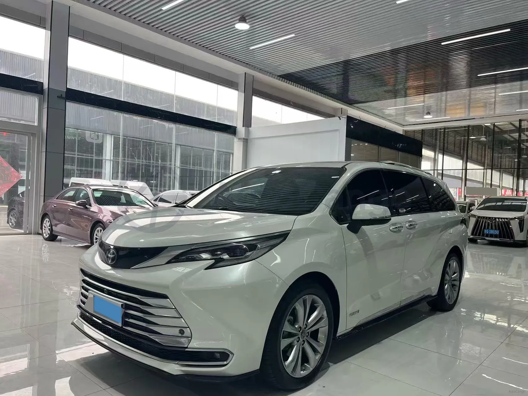 2021 Toyota Sienna 2.5L 192HP L4 E-CVT Hybrid,autocango,china used car exporter,china ev exporter,chinese used car exporter,chinese used ev exporter
