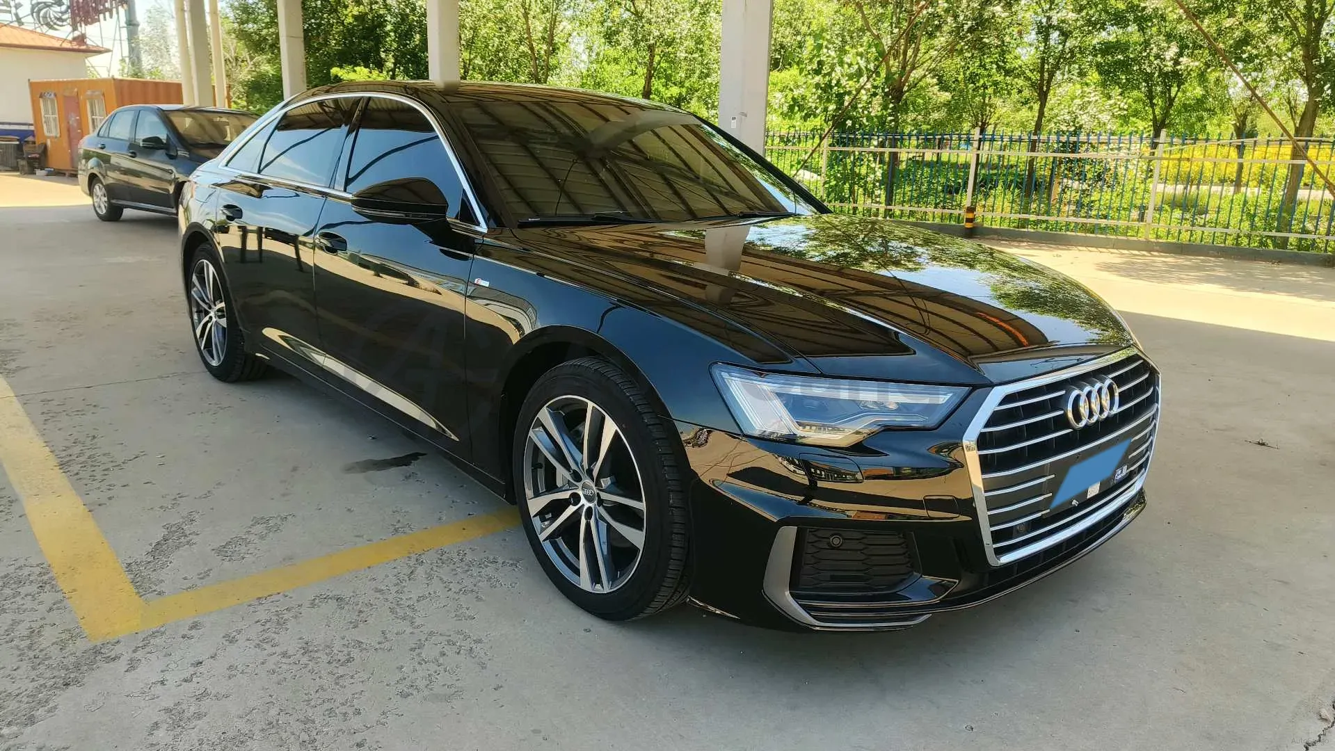 2021 Audi A6L 2.0T 190HP L4 7DCT,autocango,china used car exporter,china ev exporter,chinese used car exporter,chinese used ev exporter