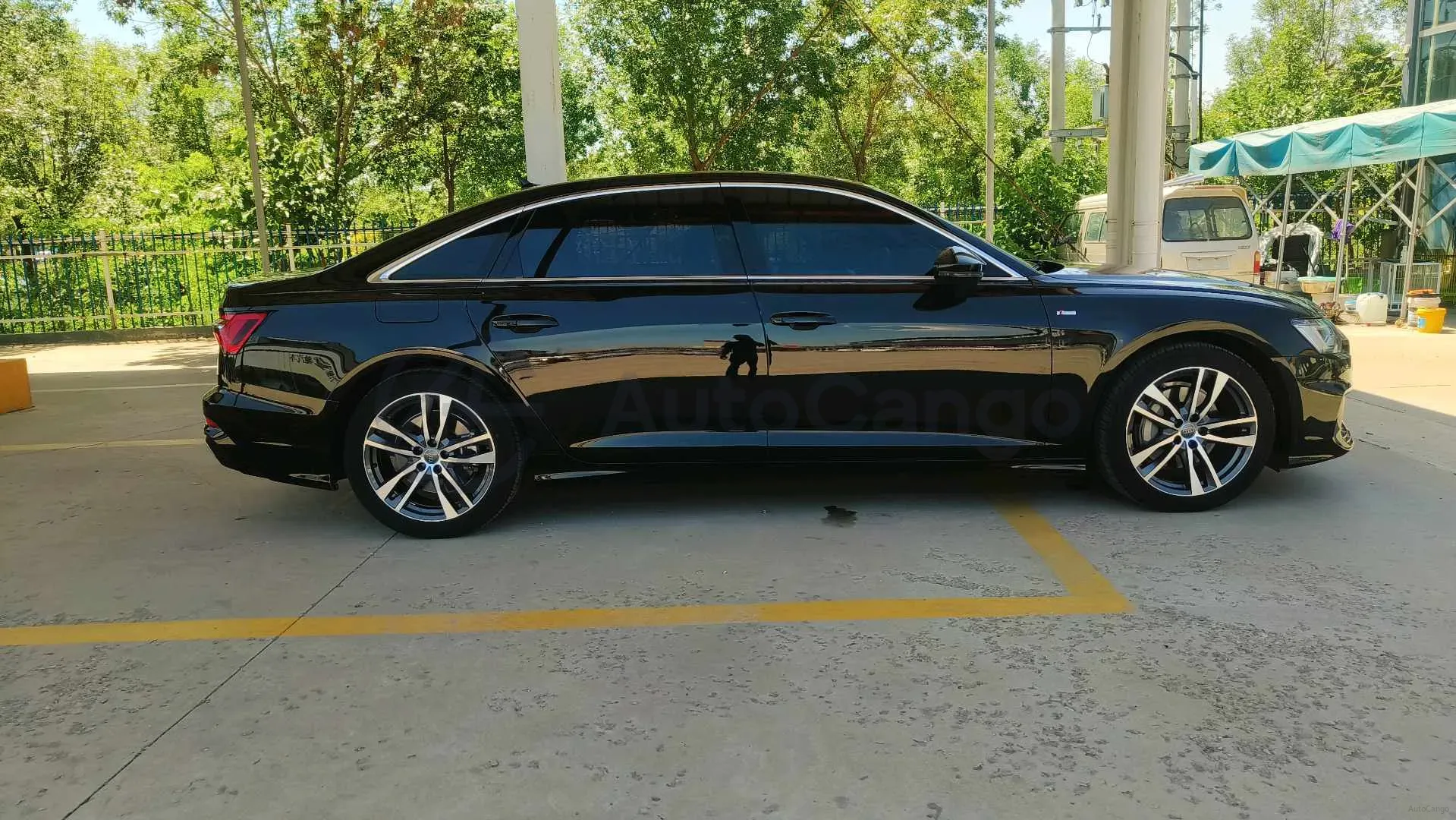 2021 Audi A6L 2.0T 190HP L4 7DCT,autocango,china used car exporter,china ev exporter,chinese used car exporter,chinese used ev exporter