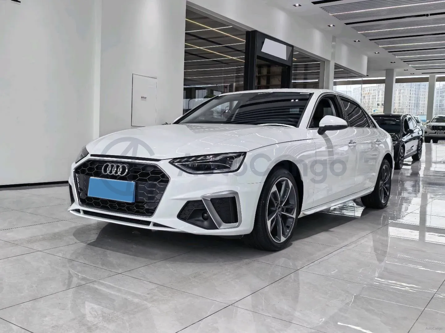 2022 Audi A4L 2.0T 190HP L4 7DCT,autocango,china used car exporter,china ev exporter,chinese used car exporter,chinese used ev exporter