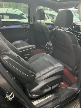 2021 Volkswagen Talagon 2.0T 220HP L4 7DCT,autocango,china used car exporter,china ev exporter,chinese used car exporter,chinese used ev exporter