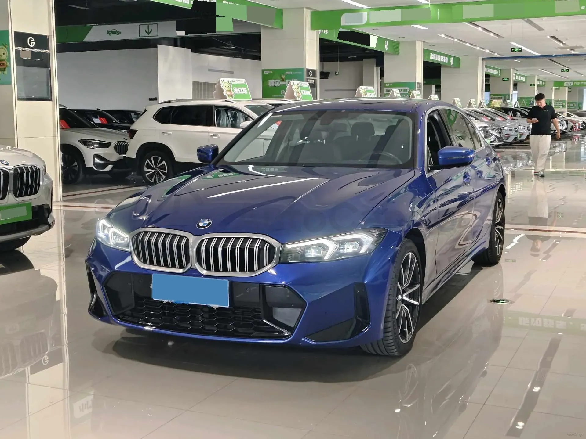 2023 BMW 3 Series 2.0T 156HP L4 8AT,autocango,china used car exporter,china ev exporter,chinese used car exporter,chinese used ev exporter