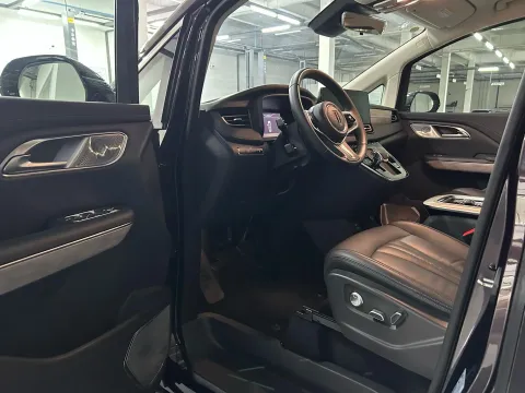 2024 HongQi HQ9 2.0T 163HP L4 1DHT PHEV 20.14KWH