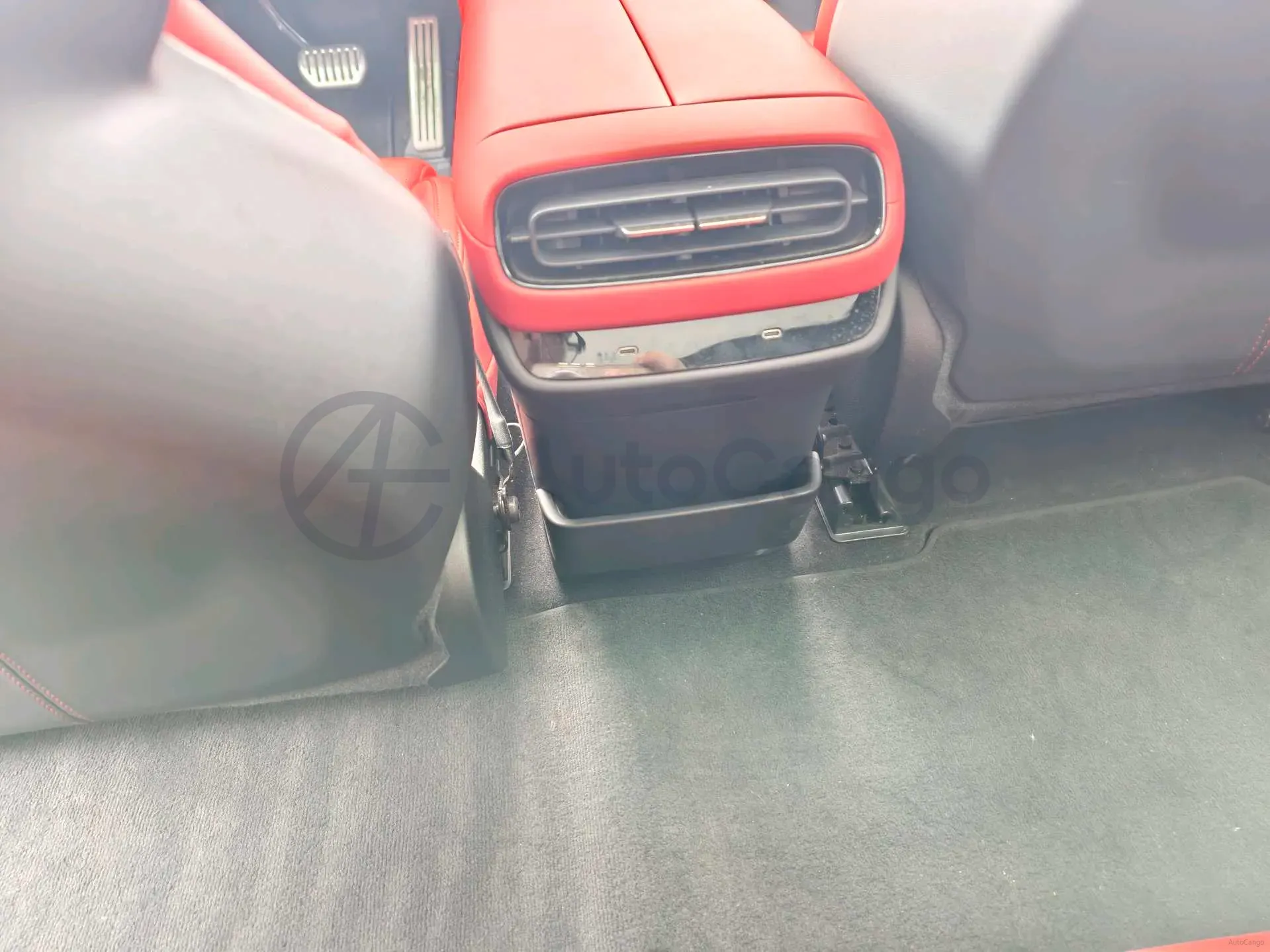 2024 MI SU7 BEV 101KWH,autocango,china used car exporter,china ev exporter,chinese used car exporter,chinese used ev exporter
