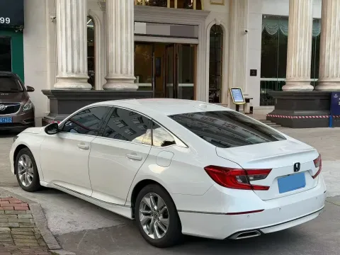2018 Honda Accord 1.5T 194HP L4 CVT