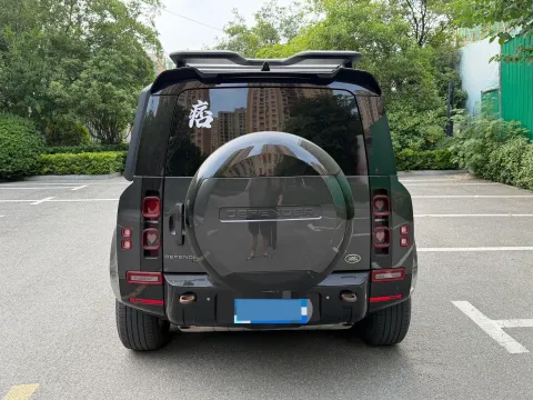2023 Land Rover Defender 3.0T 400HP L6 8AT,autocango,china used car exporter,china ev exporter,chinese used car exporter,chinese used ev exporter