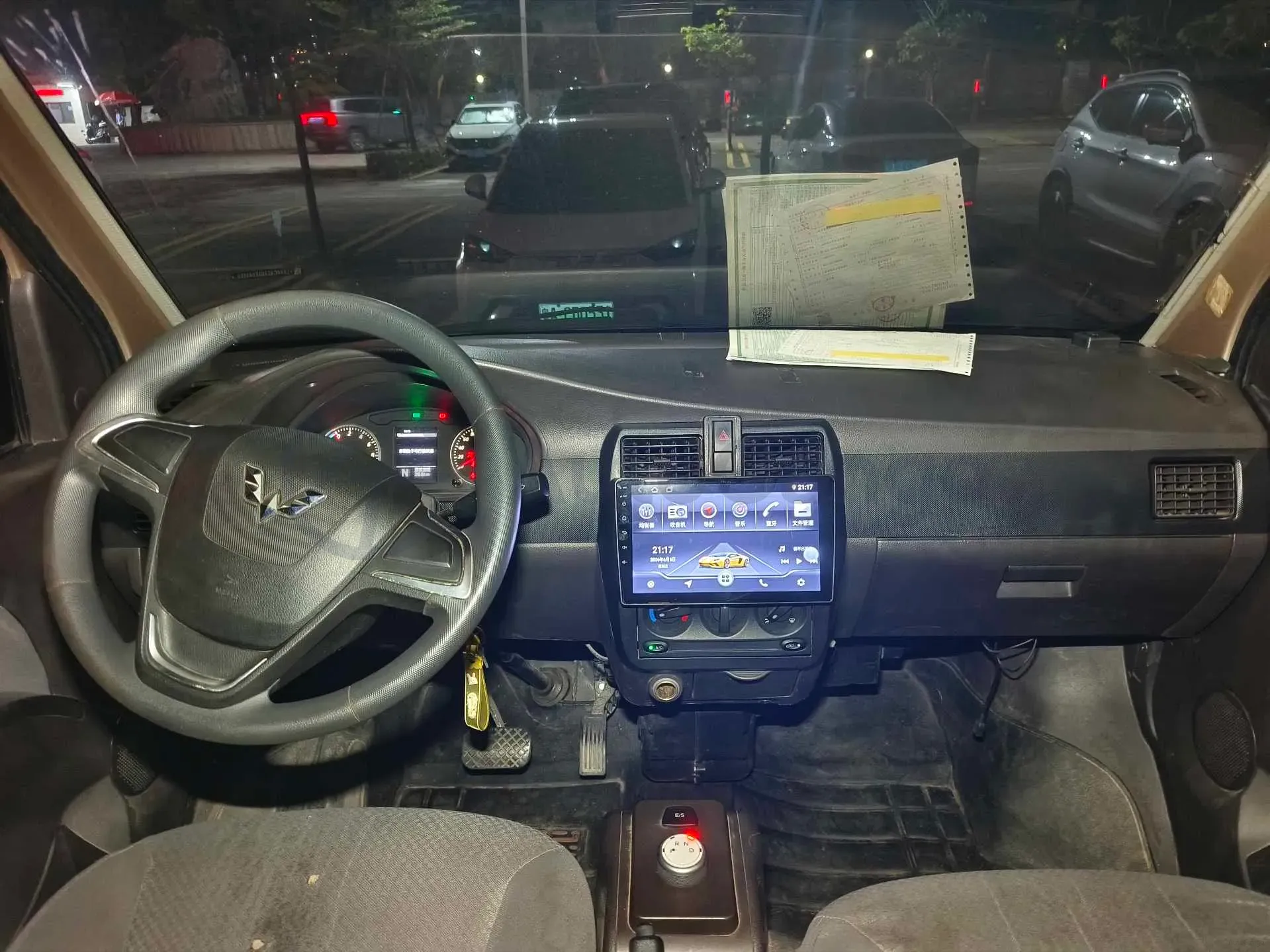 2022 WuLing RongGuang Mini Truck EV BEV 41.5KWH,autocango,china used car exporter,china ev exporter,chinese used car exporter,chinese used ev exporter