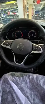 2026 Volkswagen Passat 2.0T 220HP L4 7DCT