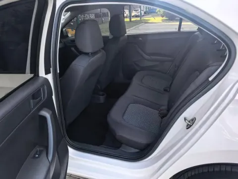 2021 DongFeng Aeolus YiXuan MAX 1.5T 190HP L4 7DCT