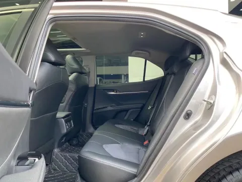 2021 Toyota Camry 2.0L 178HP L4 CVT,autocango,china used car exporter,china ev exporter,chinese used car exporter,chinese used ev exporter