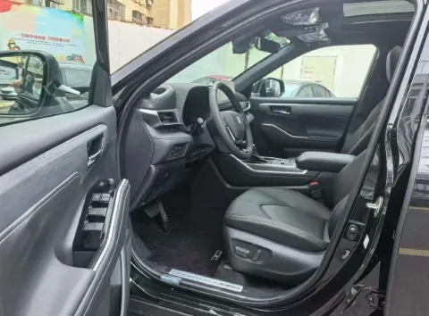 2026 Toyota Crown Kluger 2.5L 189HP L4 E-CVT Hybrid,autocango,china used car exporter,china ev exporter,chinese used car exporter,chinese used ev exporter