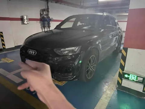 2024 AUDI Q5L,autocango,china used car exporter,china ev exporter,chinese used car exporter,chinese used ev exporter