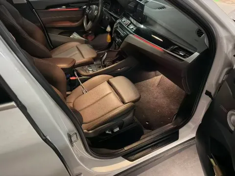 2021 BMW X1 2.0T 192HP L4 7DCT