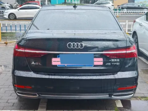 2021 Audi A6L 2.0T 190HP L4 7DCT