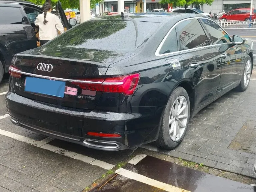 2021 Audi A6L 2.0T 190HP L4 7DCT,autocango,china used car exporter,china ev exporter,chinese used car exporter,chinese used ev exporter
