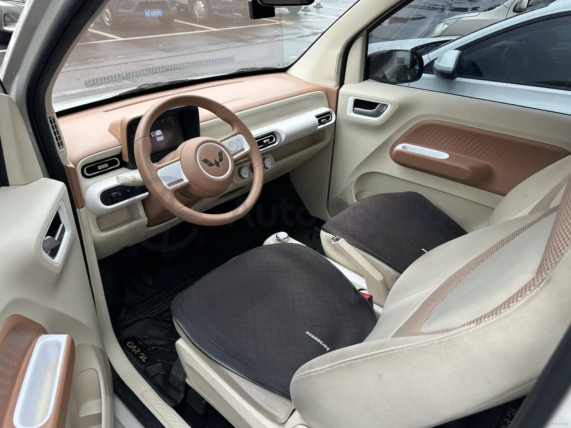 2024 WuLing HongGuang MINI EV BEV 17.3KWH,autocango,china used car exporter,china ev exporter,chinese used car exporter,chinese used ev exporter