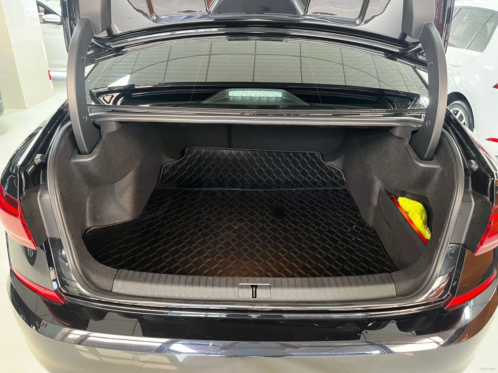 2026 Volkswagen Passat 2.0T 220HP L4 7DCT,autocango,china used car exporter,china ev exporter,chinese used car exporter,chinese used ev exporter